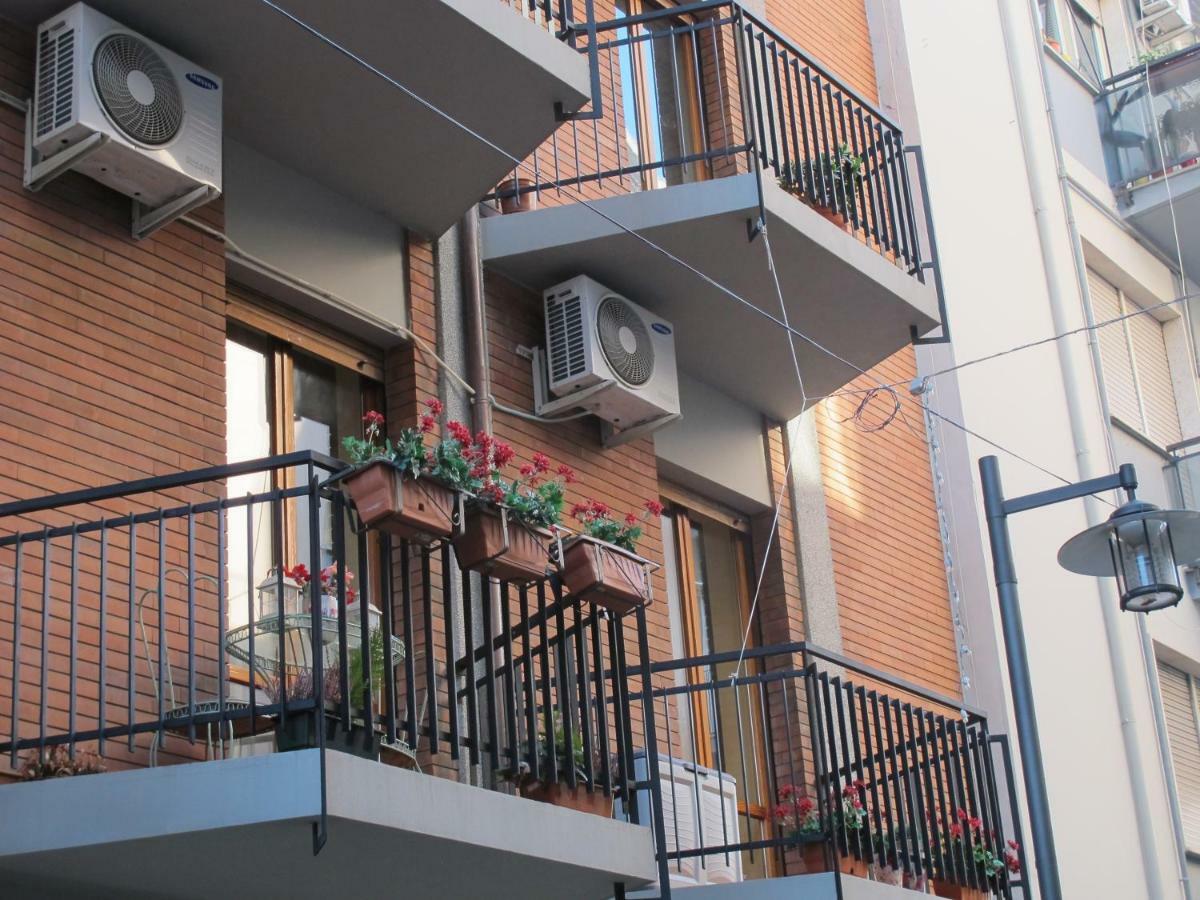 Civico 96 Apartment Pescara Bagian luar foto